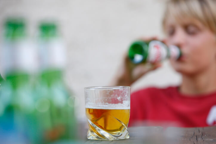 PREVENT THE SALE OF ALCOHOL TO MINORS